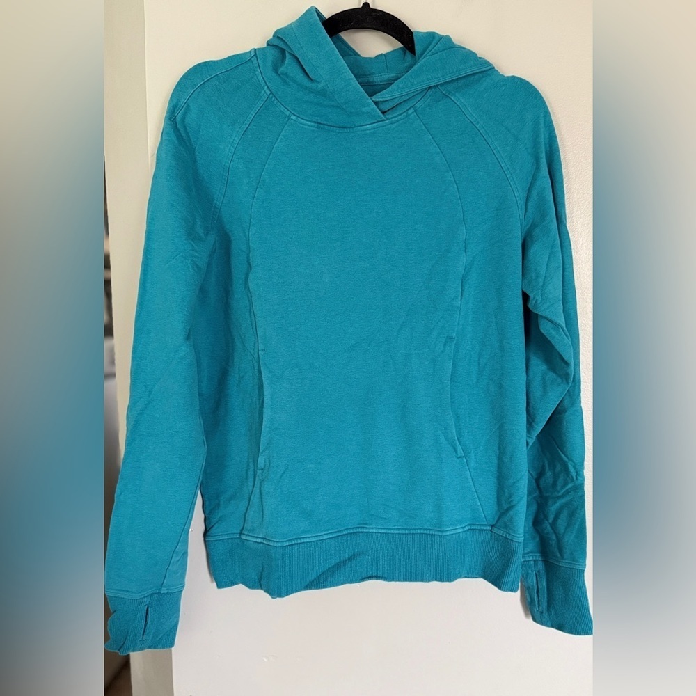Lululemon Scuba Pullover - Picture 3 of 6
